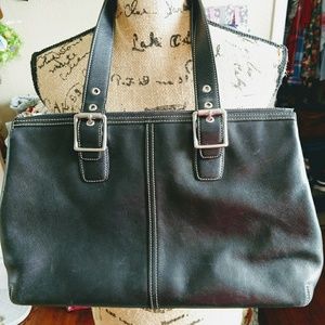 Euc Coach tote black leather